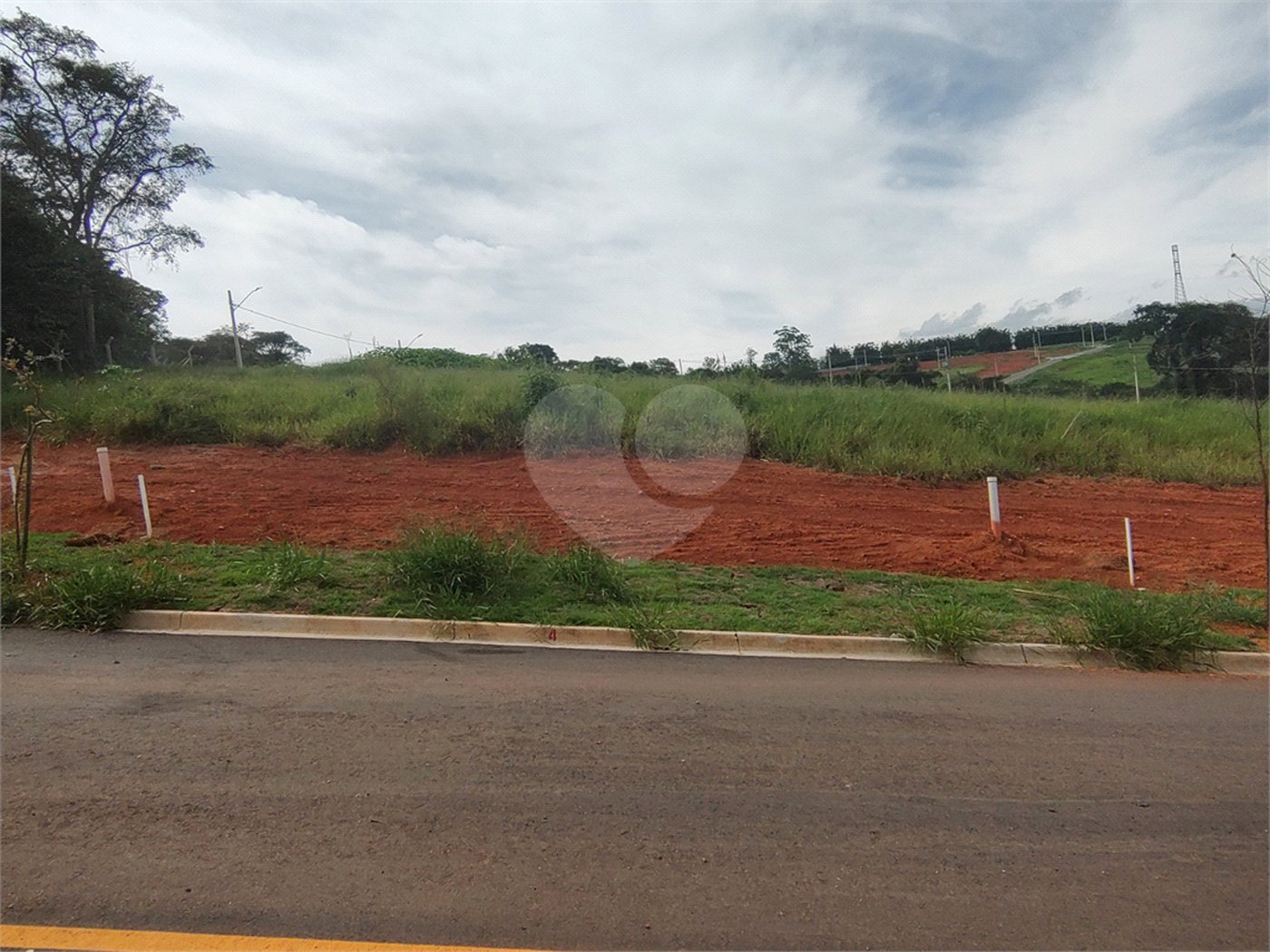 Terreno à venda no Condominio Elementum em Atibaia