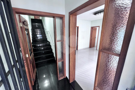 Prédio Comercial de Alto Padrão - 253m², 5 Salas, 5 banheiros , 3 Vagas , à venda na Moóca