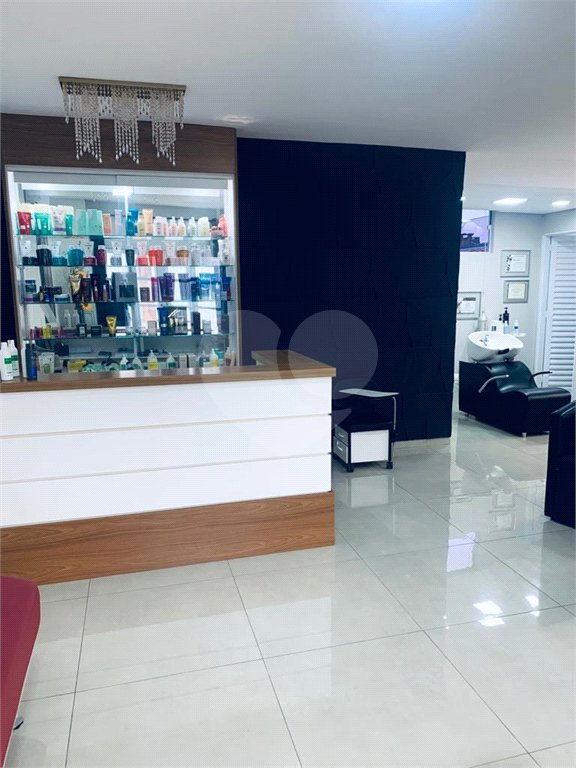 SALA COMERCIAL PROXIMO A UNIMED VILA NERY