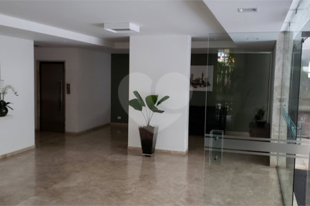 Apartamento de 3 dormitórios à venda em Higienópolis