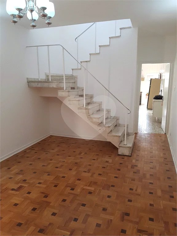 Sobrado à venda com 3 quartos, sendo 1 suíte, em Brooklin, São Paulo, SP