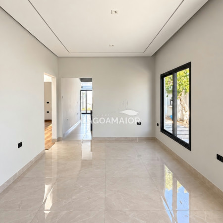Casa à venda ou para alugar com 4 quartos, sendo 2 suítes, no Centro, Três Lagoas - MS