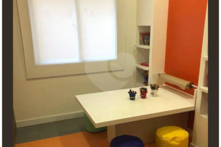 Apartamento à venda na Frei Caneca, 28 m², 1 quarto