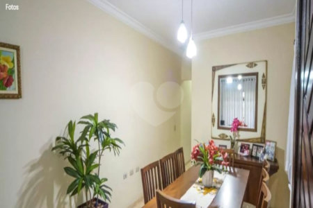 Casa com 150m² , 3 dormitórios , sendo 3 suítes , 4 vagas , à venda na Vila Formosa.