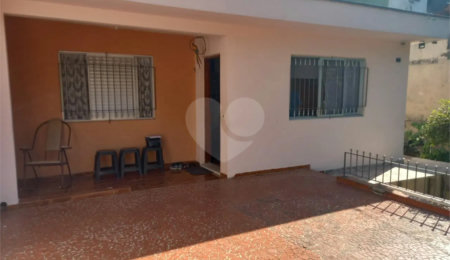 Casa à venda com 3 quartos, sendo 1 suíte,  em Vila Tiradentes, São Paulo, SP