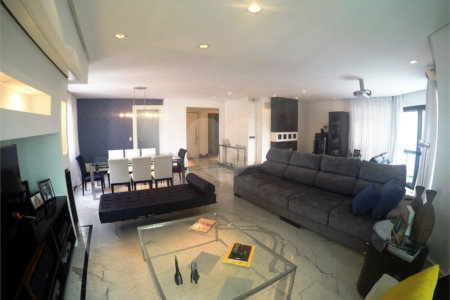 Apartamento 215m² no Anália Franco - 3 suítes