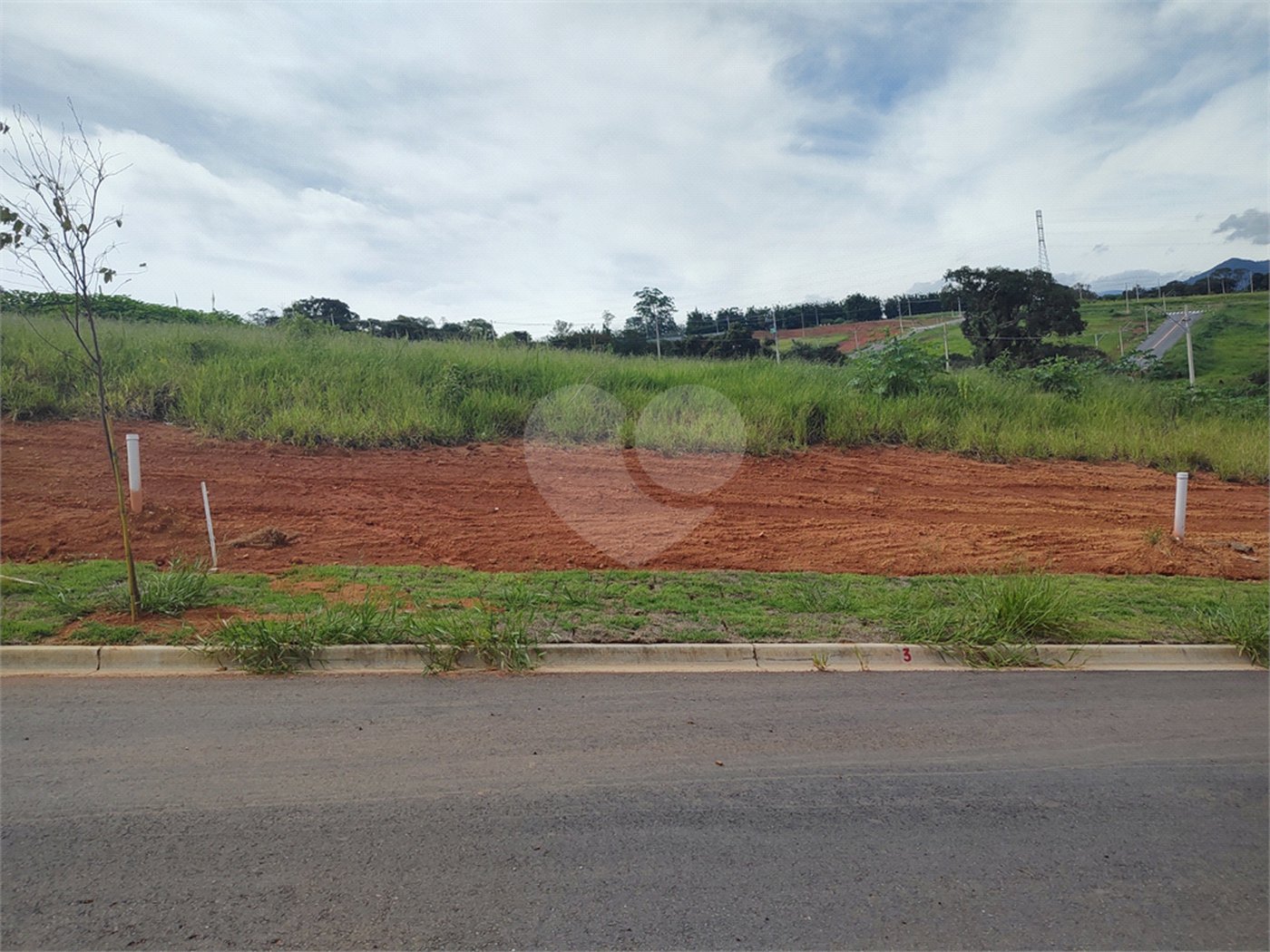 Terreno à venda no Condominio Elementum em Atibaia