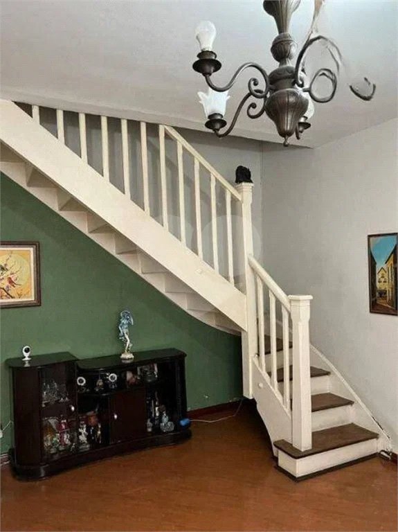 Sobrado à venda com 66m² - Belém