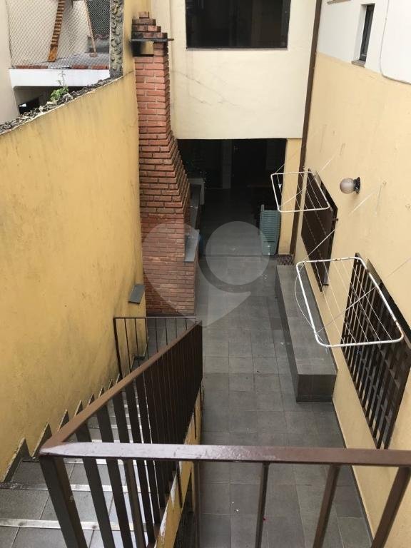 Sobrado imponente à venda no Jardim Leonor de Barros