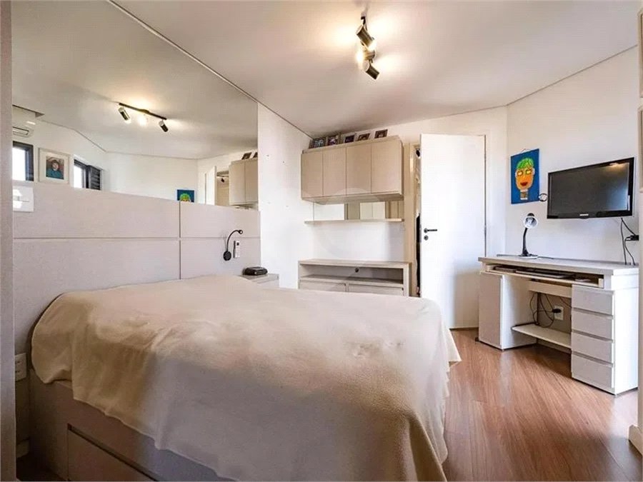 Pinheiros, 1 suite 2 vagas,Lazer completo.