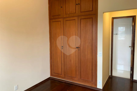 Apartamento à venda com 2 quartos, sendo 1 suíte,  em Jardim Aeroporto, São Paulo, SP