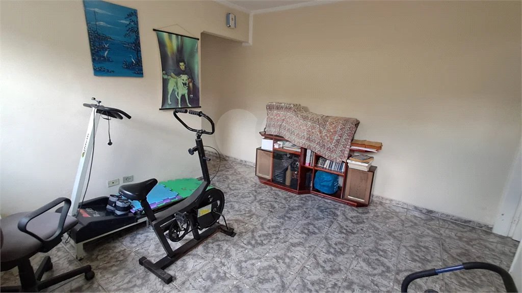 Casa Assobradada à venda | 209 m² | 3 dormitórios | Edícula | 3 vagas na Parada Inglesa!