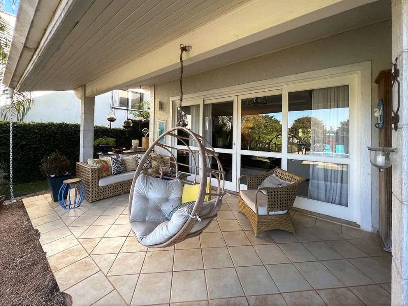 Casa à venda com 4 suítes em Vila Santo Antônio, Cotia, SP