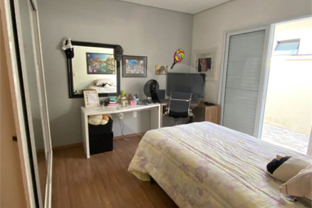 Linda casa Condomínio Santa Isabel I