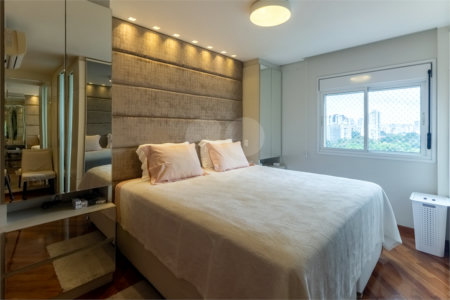 Apartamento de Alto Padrão à Venda na Vila Mariana com 190m², 3 Suítes e Vista para o Parque Ibirapuera