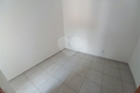 Apartamento no Condomínio Mirante Araucária.