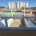 Indaiatuba - Sobrado para venda e Locação - Jardim Nely em Indaiatuba - R$ 425.000,00 - aceita parte em permuta - Bairro tranquilo com fácil acesso a rodovias, Shopping Polo Parque Mall - Assai, Polo shopping - Com duas suítes sendo uma com sacada, , lavabo. área de serviço , 2 vagas, portão ele