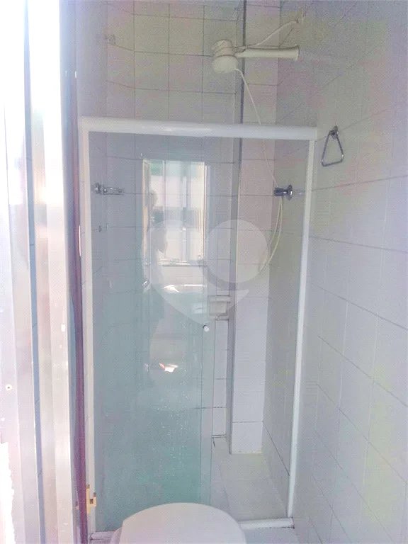 Apartamento na Consolação com 2 quartos, varanda, sem vaga.