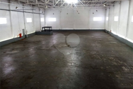 Galpão Industrial / Distrito Industrial Nova Era / Terreno: 1.831,80 m²