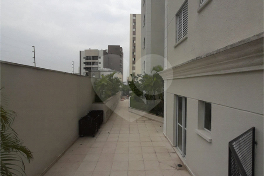 Apartamento 3 dormitórios sacada à venda no bairro de Santana em São Paulo