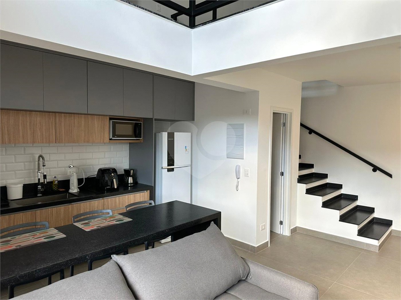 DUPLEX A VENDA, EDIFICIO TARSILA LOFT, JARDIM AQUARIUS, 1 SUÍTE, 1 VAGA DE GARAGEM, SJC/SP