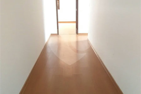 Casa à venda com 4 quartos, sendo 1 suíte,  no Centro, Vinhedo, SP