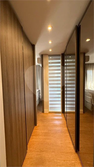 Apartamento totalmente mobiliado, com 02 suítes, 2 vagas de garagem 112m² a venda Vila Mascote.