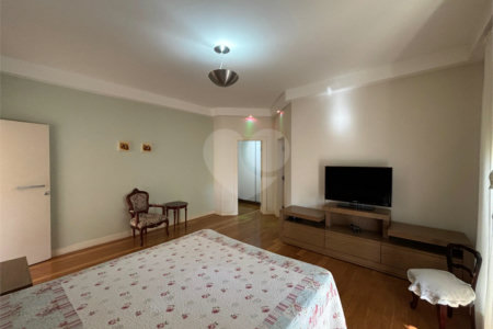 Casa á venda condomínio Damha I
