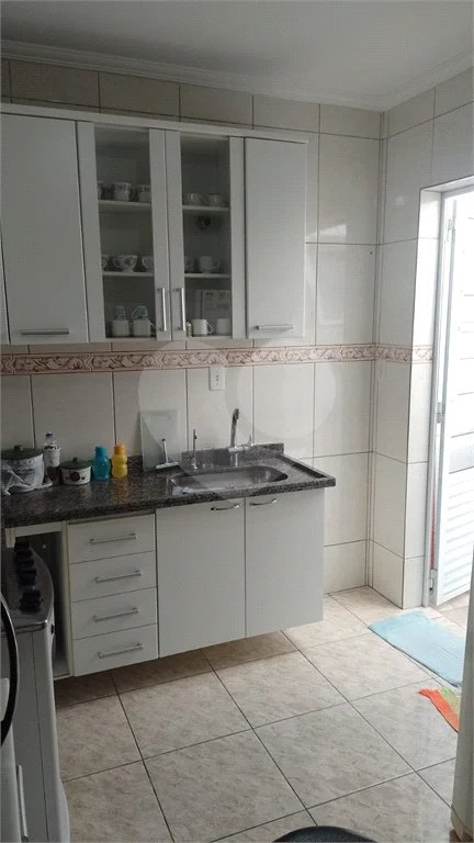 Apartamento com 80m² , 2 dormitórios , sendo 1 suíte , 1 vaga , à venda na Vila Tibiriça , em Santo André.