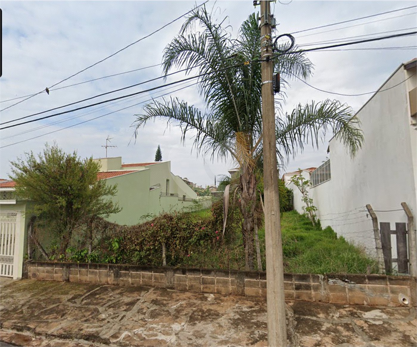 Oportunidade Única no Jardim Cardinalli – Terreno em Localização Privilegiada.