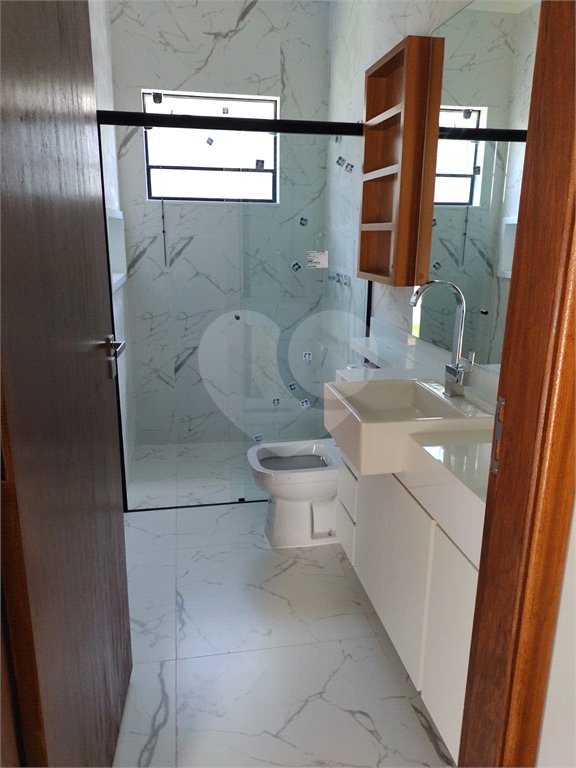 Casa no condomínio Parque Faber IV