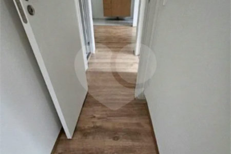 Apartamento com 38m², 2 dormitórios, à venda no Parque Bristol.