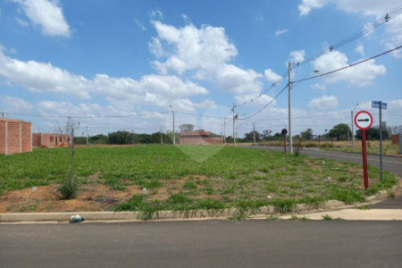 Terreno a venda no Arcoville