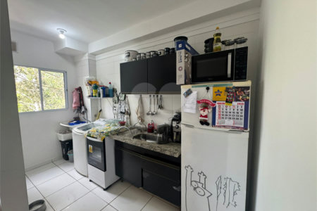 Apartamento de 49m2 á venda, no Parque das Oliveiras, em São Carlos.