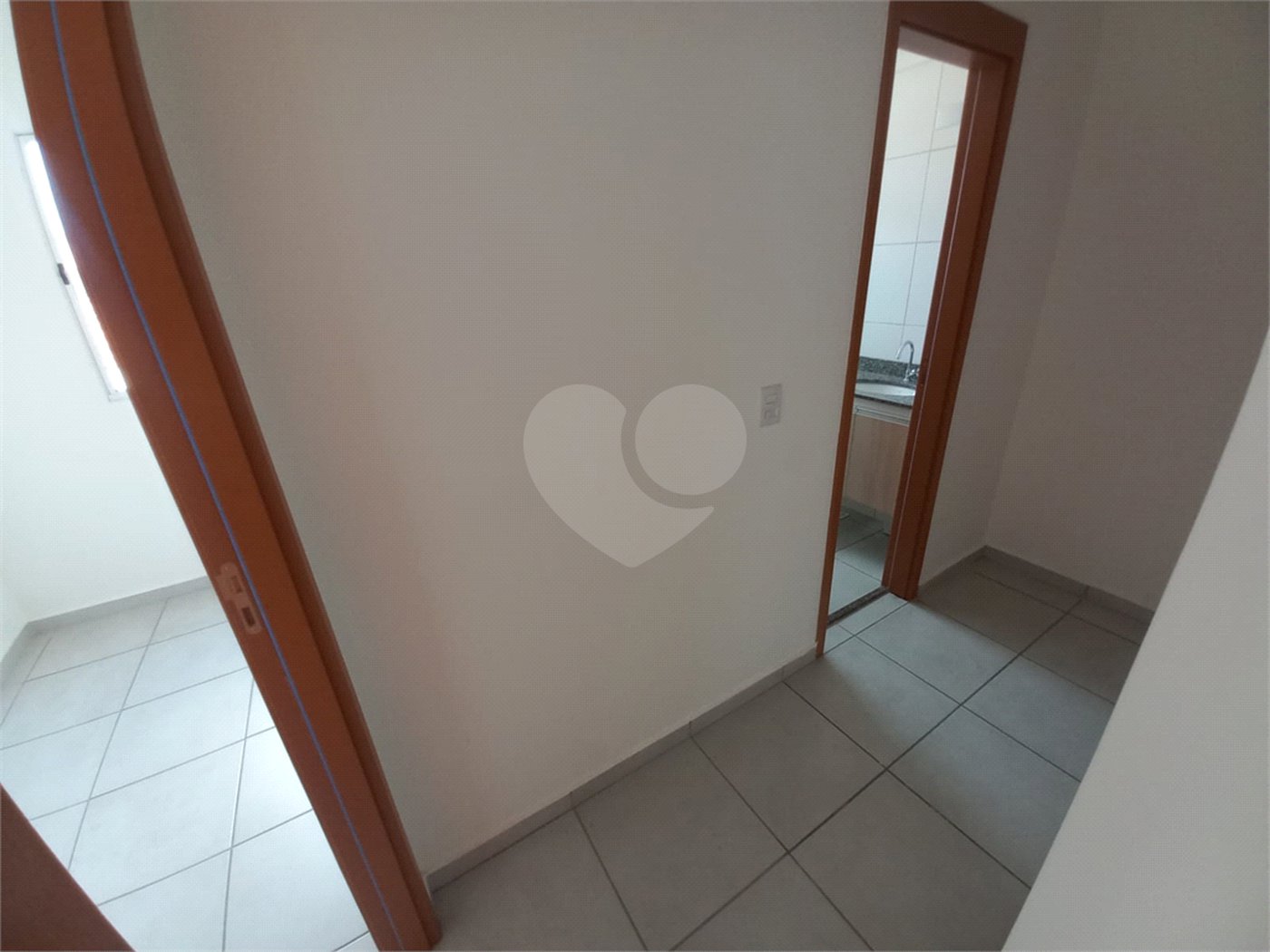 Apartamento no Condomínio Mirante Araucária.