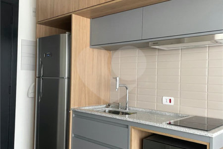 Apartamento com 18 m², 1 quarto, na Bela Vista á venda