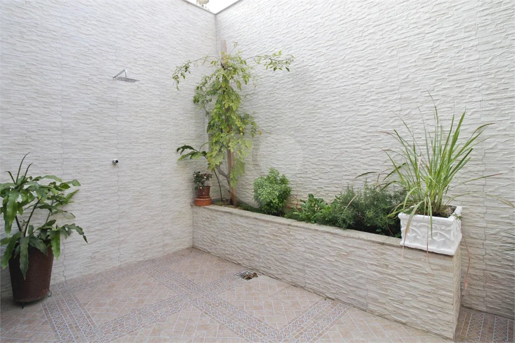 Sobrado à venda na Liberdade, 220 m², 5 dormitórios e 1 vaga, próximo Pq Aclimação, Aceita permuta