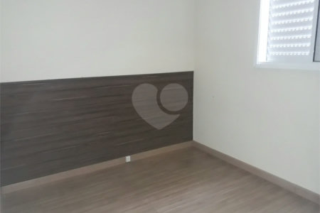 Ótimo apartamento Na rua Newton Prado no Bom Retiro