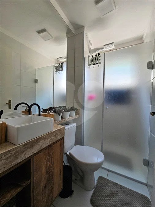 APTO TERREO COM QUINTYAL AMPLO, 2 QUARTOS 1 SUITE ,R$ 440 MIL