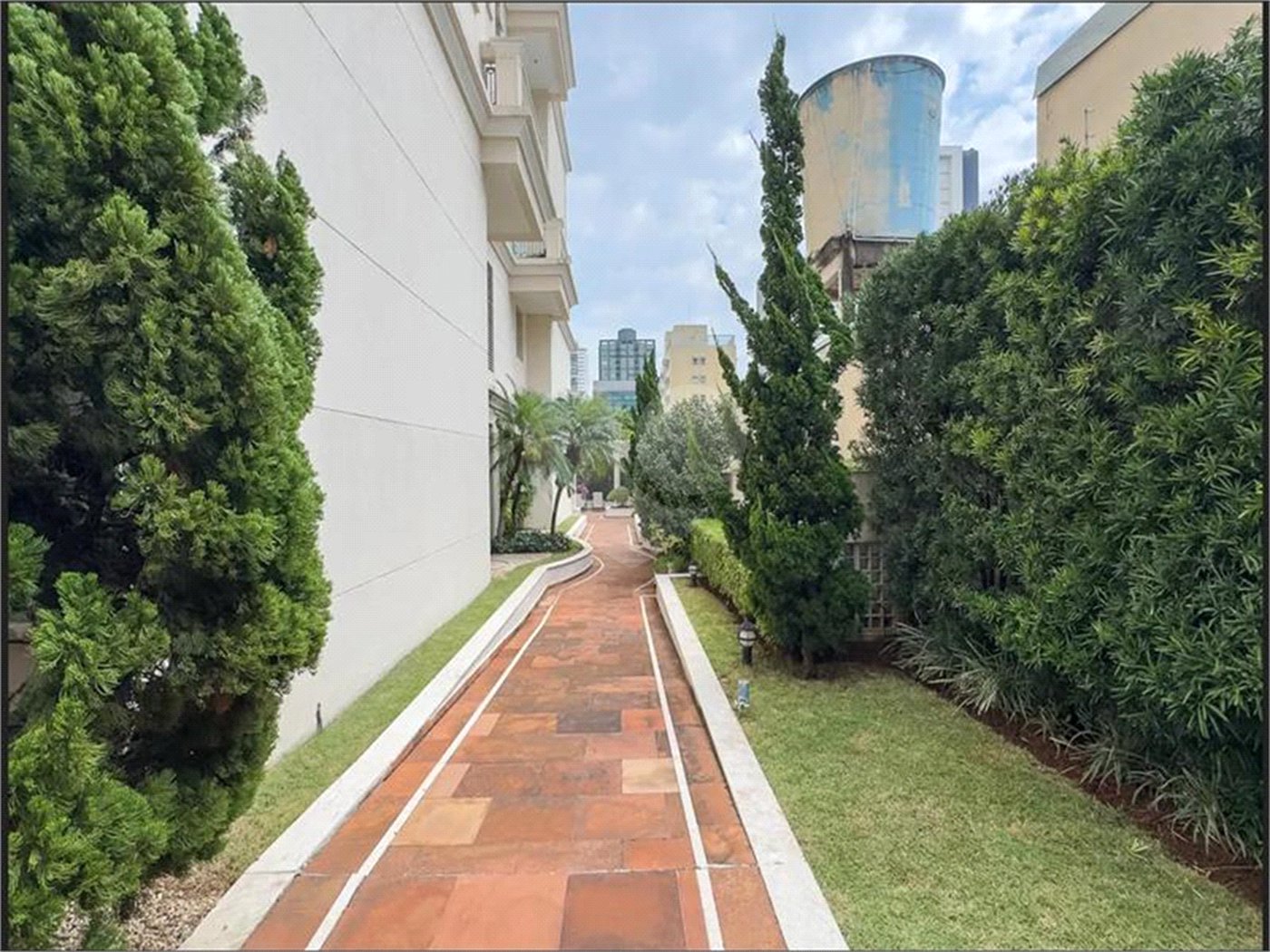 Apartamento à Venda no Campo Belo – Rua Demóstenes, 606