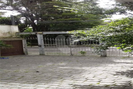 Casa Térrea à venda com 4 quartos, sendo 1 suíte, em Granja Julieta, São Paulo, SP