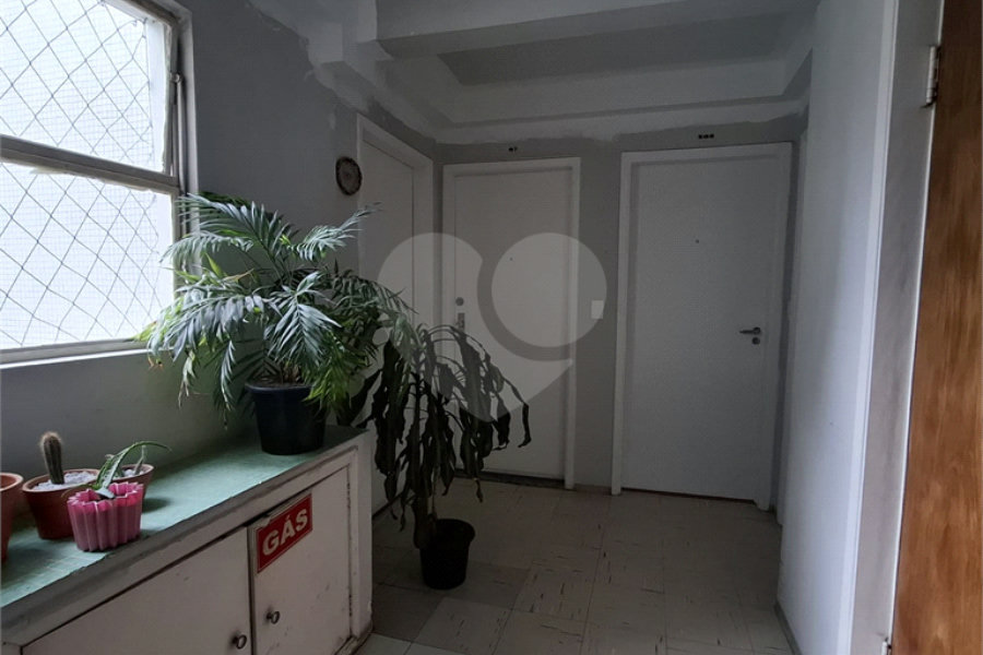 Apartamento em Pinheiros, Andar alto 02 dormitórios e 01 vaga