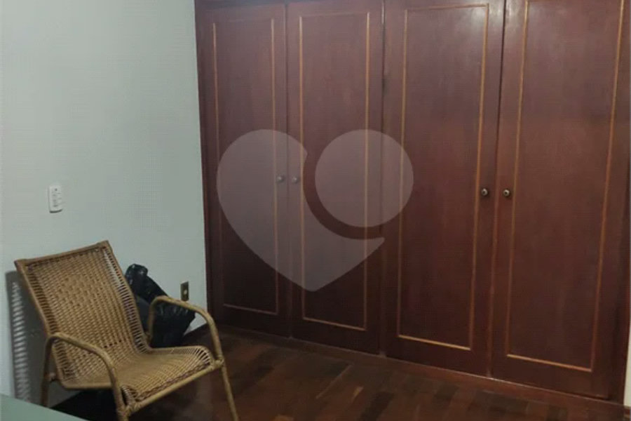 CASA À VENDA COM 3 SUITES CHACARA NAZARETH CENTRO PIRACICABA