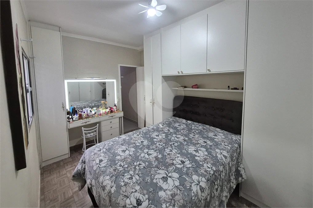 Casa de vila com 3 dormitórios sendo 2 suítes em Santana