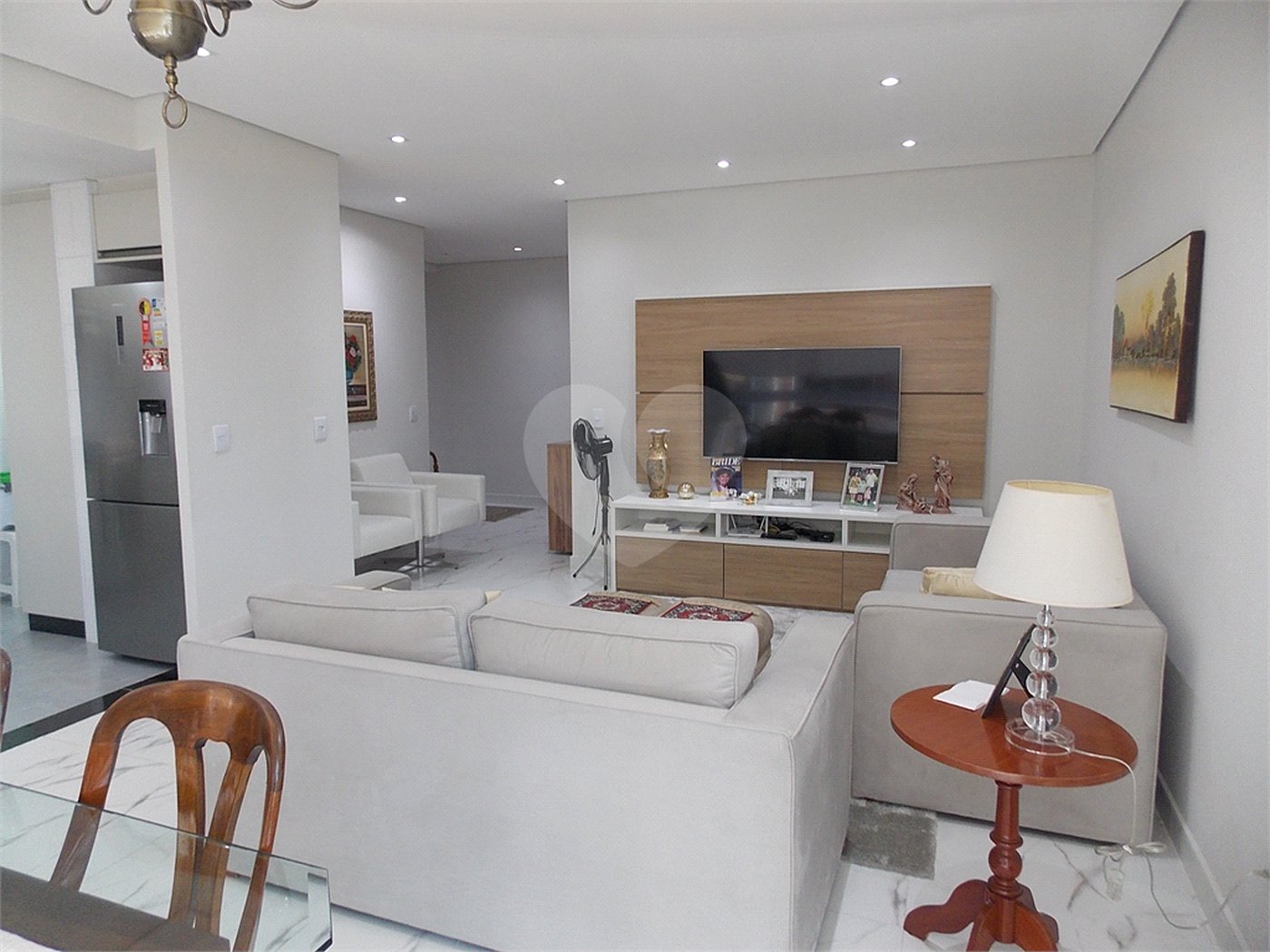 Confortável apartamento no Jardim Floresta em Aibaia sp