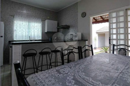 LINDO SOBRADO NO RESIDENCIAL SOLARES – MOGI DAS CRUZES/SP