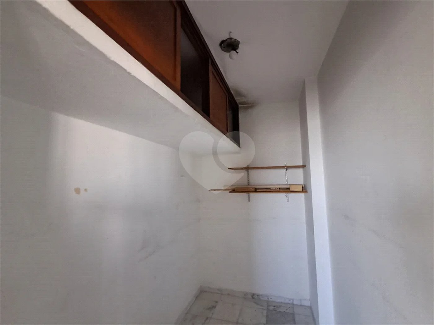 Imóvel de 141m² 3 quartos, 1 sendo suíte, retrofit no condomíno 1 vaga Paraíso