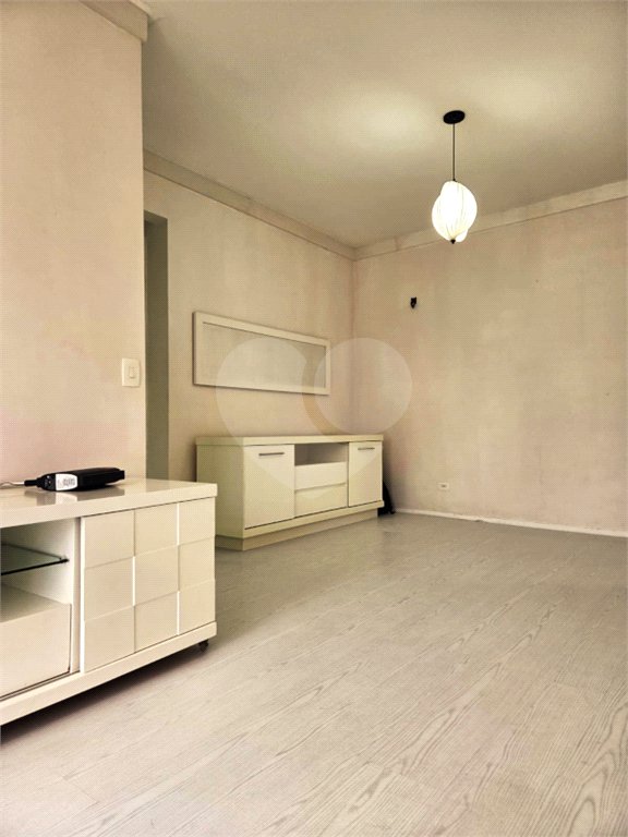 Apartamento na Chácara Inglesa com 2 dormitórios (1 suite), varanda, vista livre e vaga
