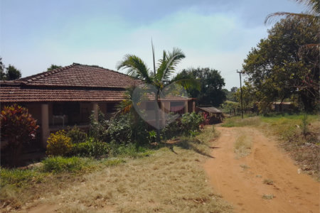 Excelente sítio de 27 alqueires, ótima localização em São Carlos.
