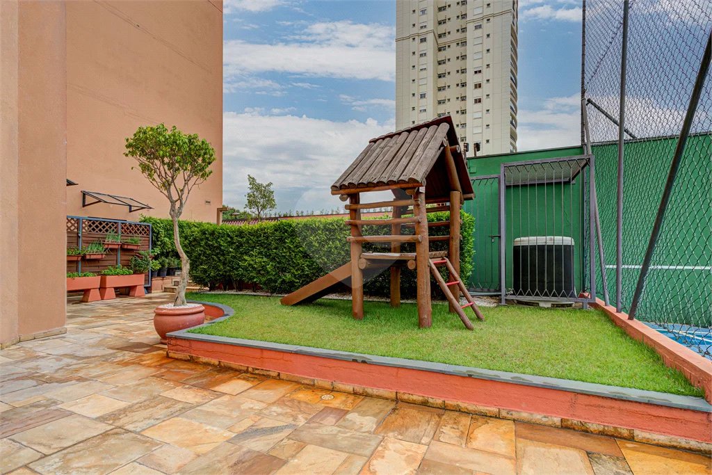 Apartamento para alugar com 3 quartos, sendo 1 suíte, em Chácara Santo Antônio, São Paulo, SP